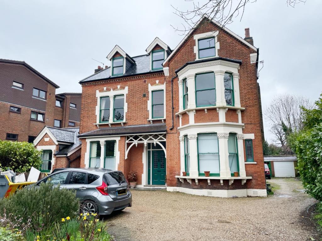 Lot: 92 - FREEHOLD GROUND RENTS - View of the block at 49 Wickham Road consisting 5 flats